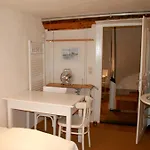Altes Haus 4 - Gemuetlich Und Zentral In Denkmalgeschuetztem Haus *